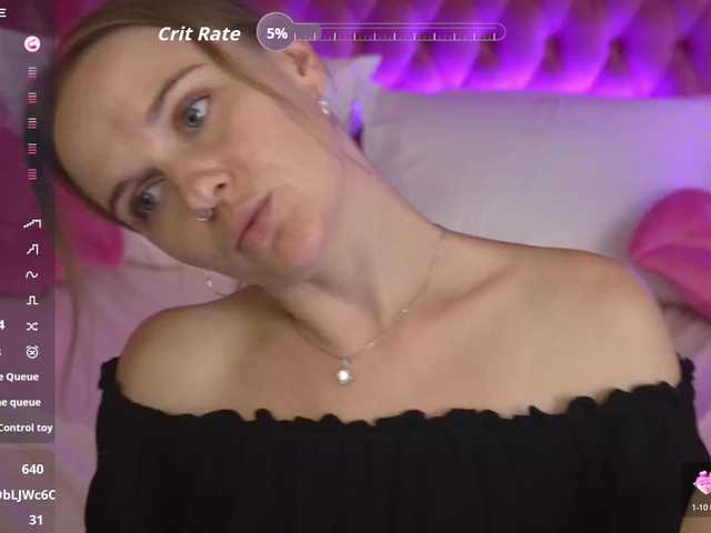 MaribelRiver live cam on BongaCams