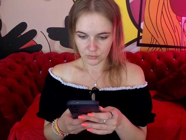 MaribelRiver live cam on BongaCams