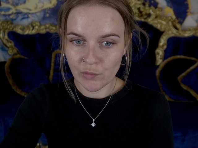 MaribelRiver live cam on BongaCams