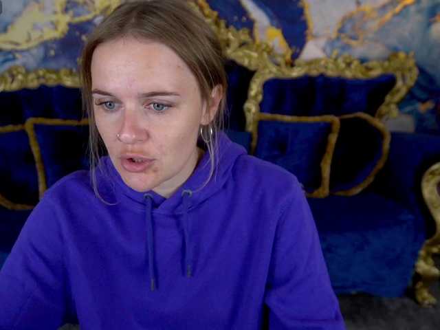 MaribelRiver live cam on BongaCams