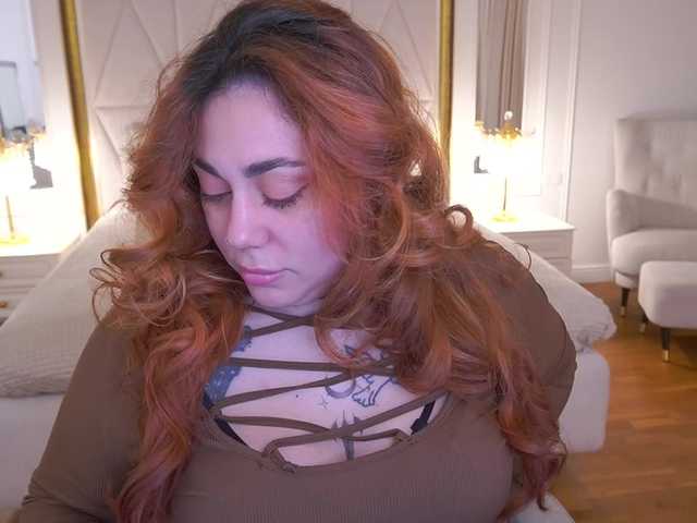 AmazonkaStarrr's BongaCams show and profile