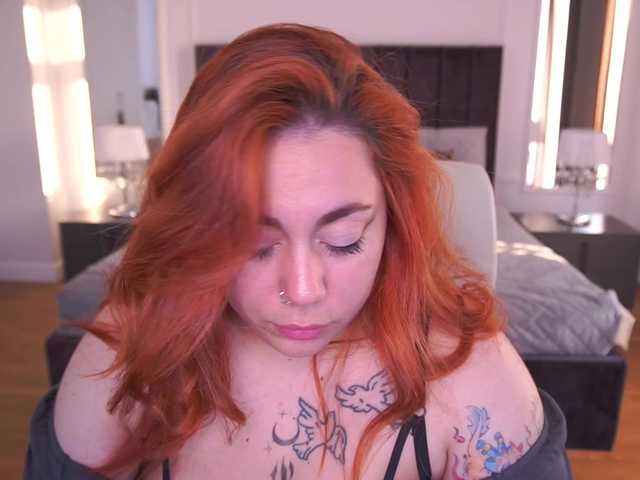 AmazonkaStarrr live cam on BongaCams