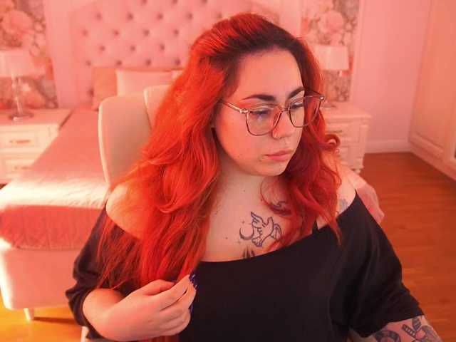 AmazonkaStarrr live cam on BongaCams