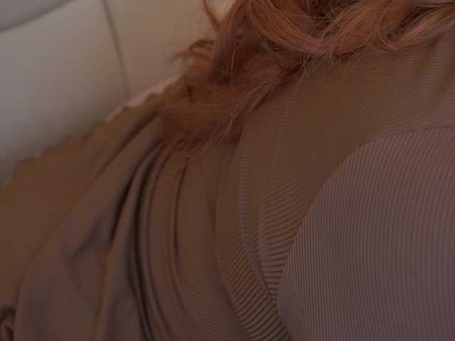 AmazonkaStarrr's BongaCams show and profile