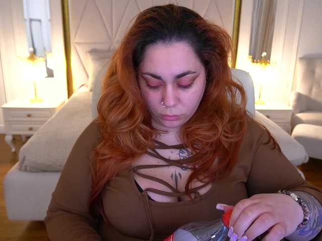 AmazonkaStarrr's BongaCams show and profile