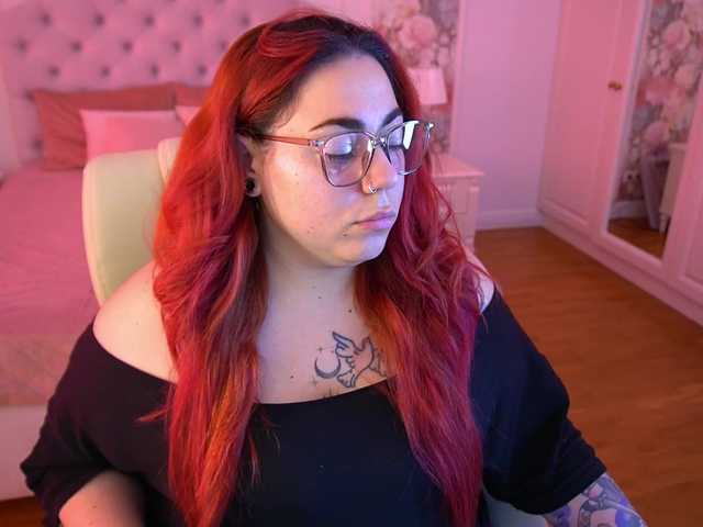 AmazonkaStarrr live cam on BongaCams