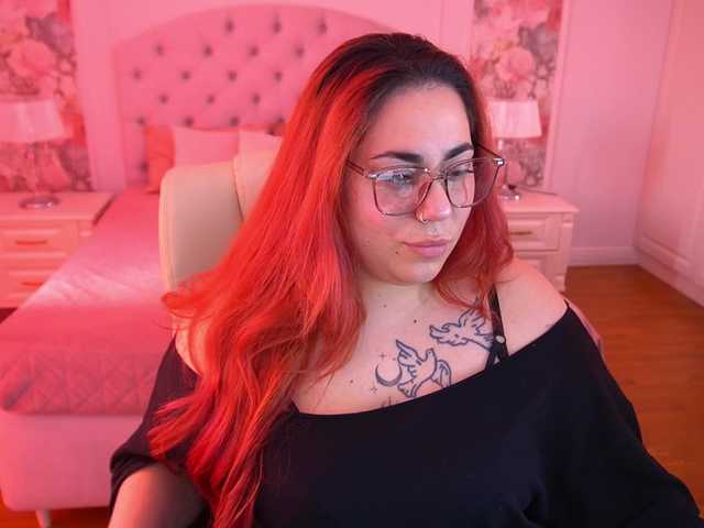 AmazonkaStarrr live cam on BongaCams