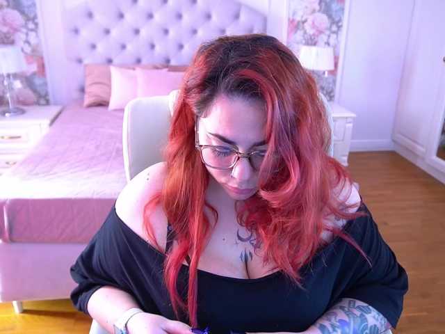 AmazonkaStarrr live cam on BongaCams