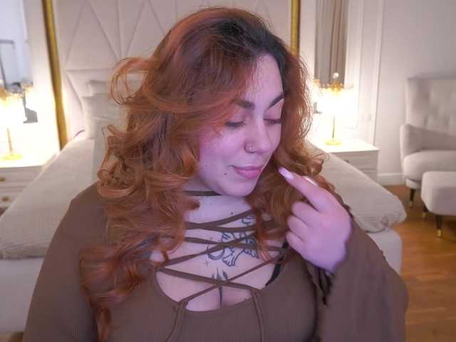 AmazonkaStarrr's BongaCams show and profile