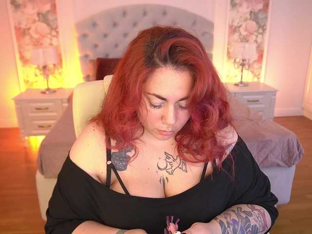 AmazonkaStarrr live cam on BongaCams