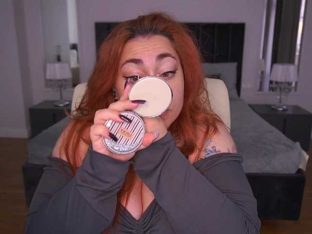 AmazonkaStarrr live cam on BongaCams