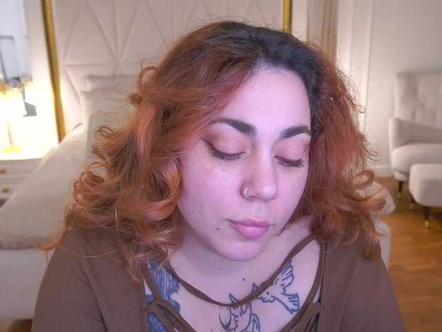 AmazonkaStarrr's BongaCams show and profile