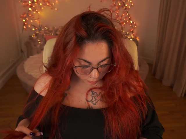 AmazonkaStarrr live cam on BongaCams