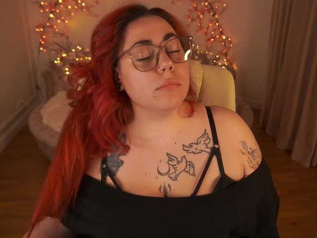 AmazonkaStarrr live cam on BongaCams