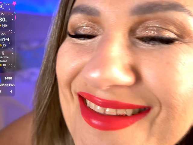 KiraRoxx