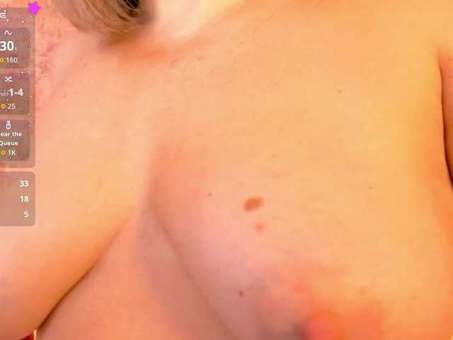 KiraRoxx webcam
