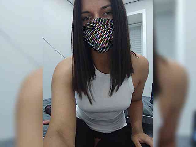 MilaMoon webcam