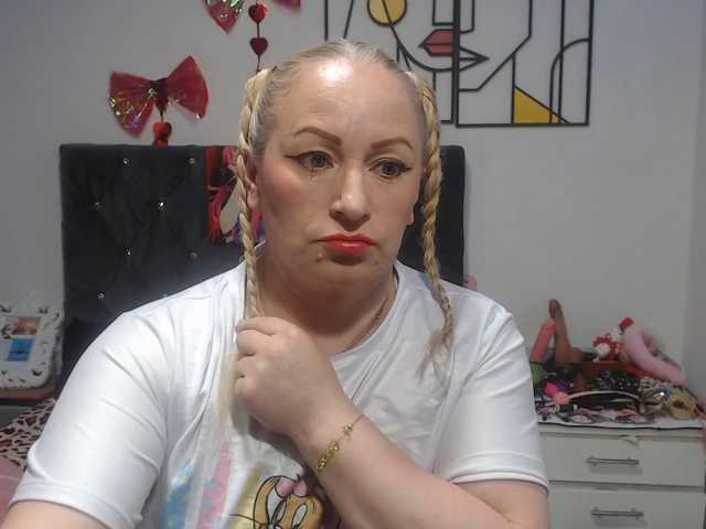 emperatrizfuckass