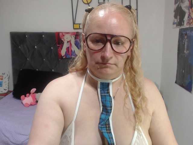 emperatrizfuckass