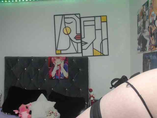 emperatrizfuckass webcam