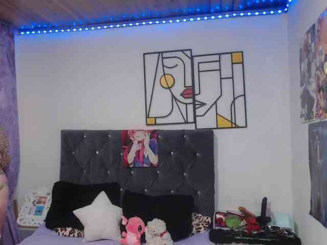 emperatrizfuckass webcam