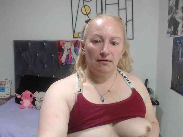 emperatrizfuckass