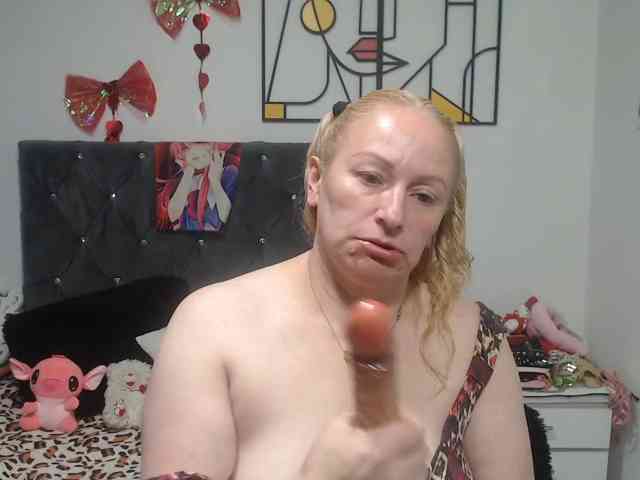 emperatrizfuckass