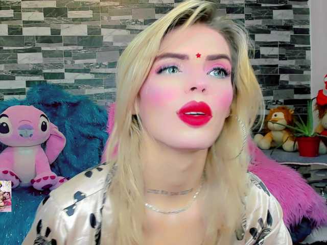 femboy_exotic live webcam show