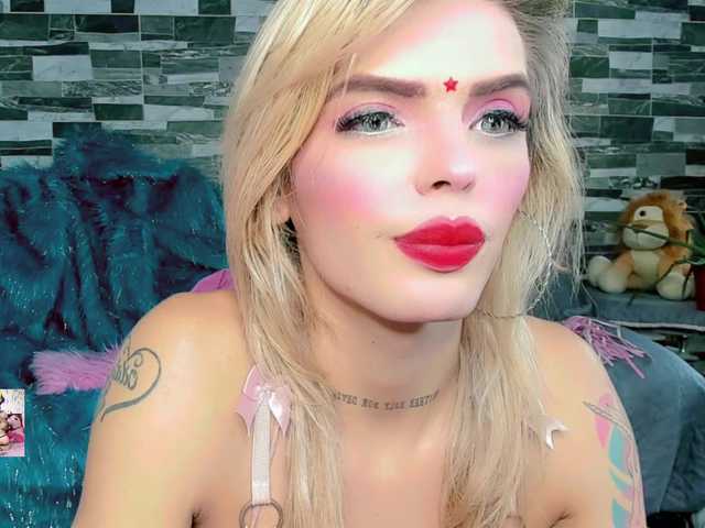 femboy_exotic live webcam show