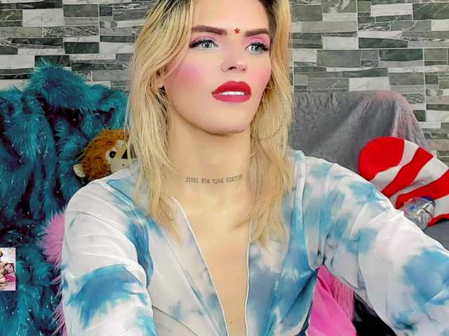 femboy_exotic live webcam show