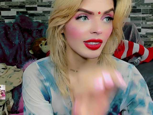 femboy_exotic live webcam show