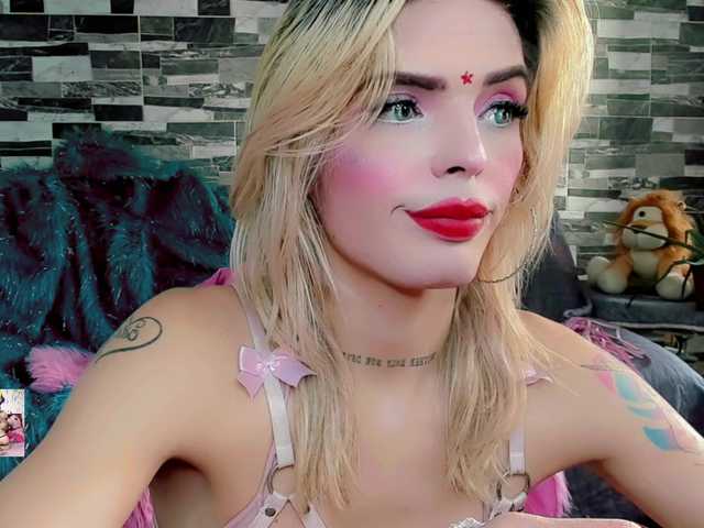 femboy_exotic live webcam show
