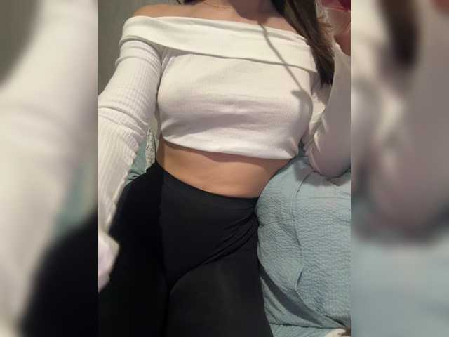 Sweet775 live cam on BongaCams