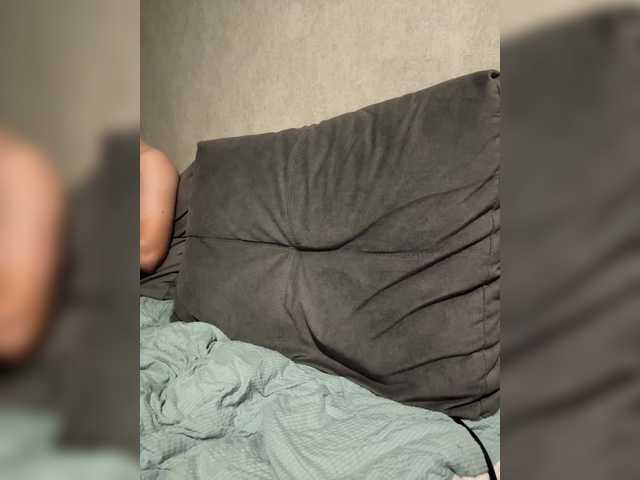 Sweet775 live webcam show