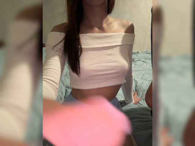 Sweet775 live webcam show