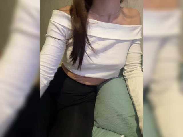 Sweet775 live webcam show