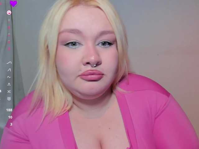 LilyBell live cam on BongaCams