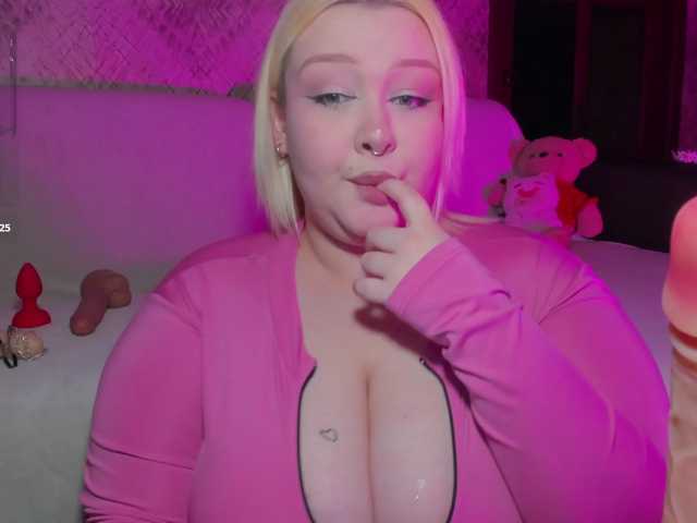LilyBell live cam on BongaCams