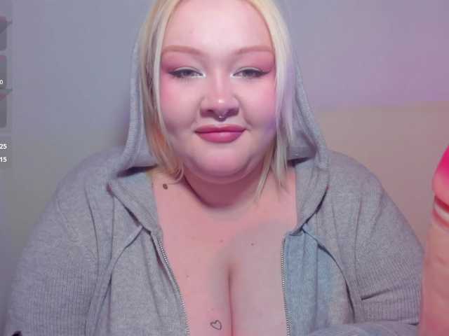 LilyBell live cam on BongaCams
