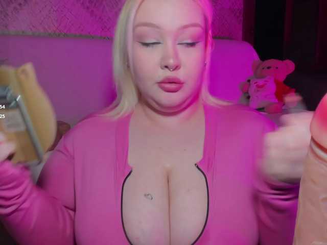 LilyBell live cam on BongaCams