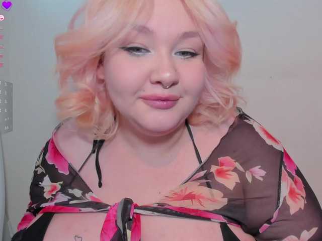LilyBell live cam on BongaCams