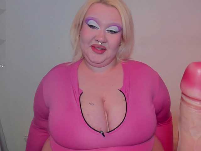 LilyBell live cam on BongaCams