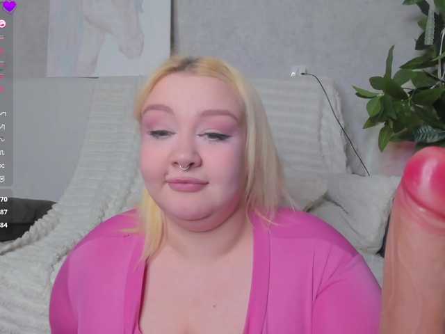 LilyBell live cam on BongaCams