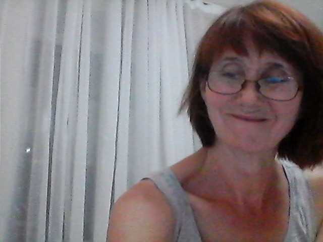 Natellabryk live cam on BongaCams