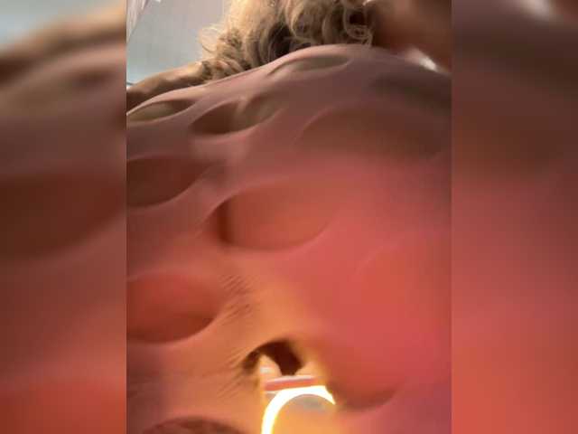 zhanarrasay, en directo ahora en BongaCams
