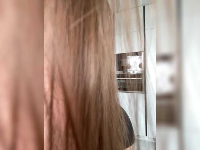 Lolichka20 live cam on BongaCams