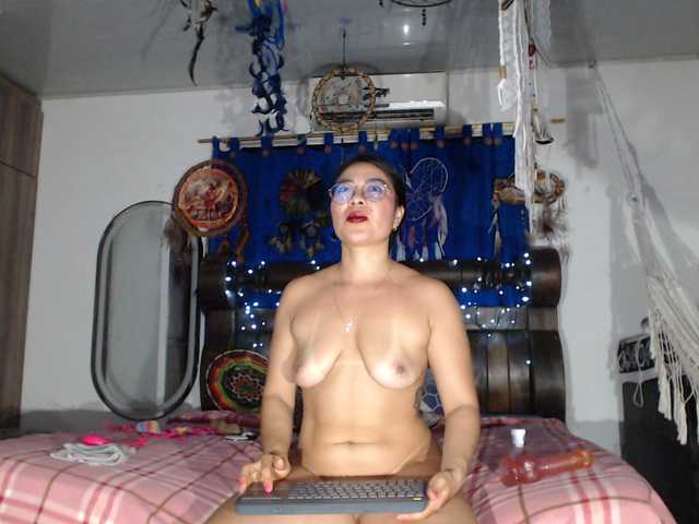 Japonesahot01 live cam on BongaCams