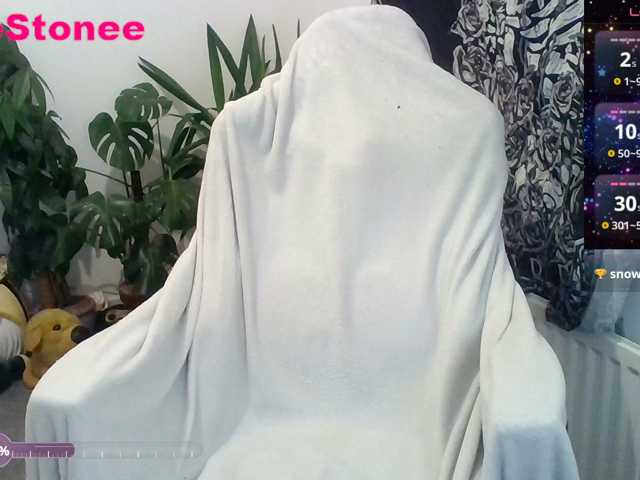 Eviestone live cam on BongaCams