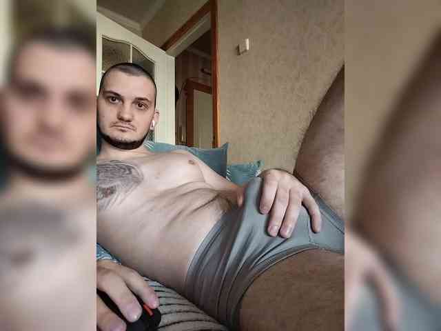 Maks1997b Sex Cam Show