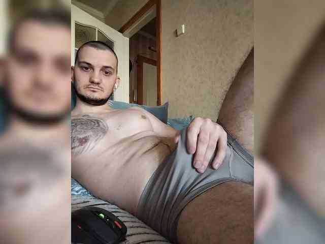Maks1997b Sex Cam Show